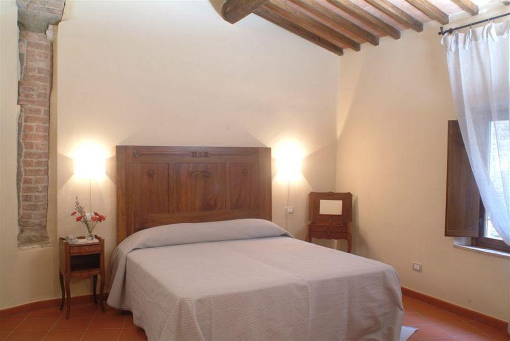 Torre Dei Serviti Casa rural *